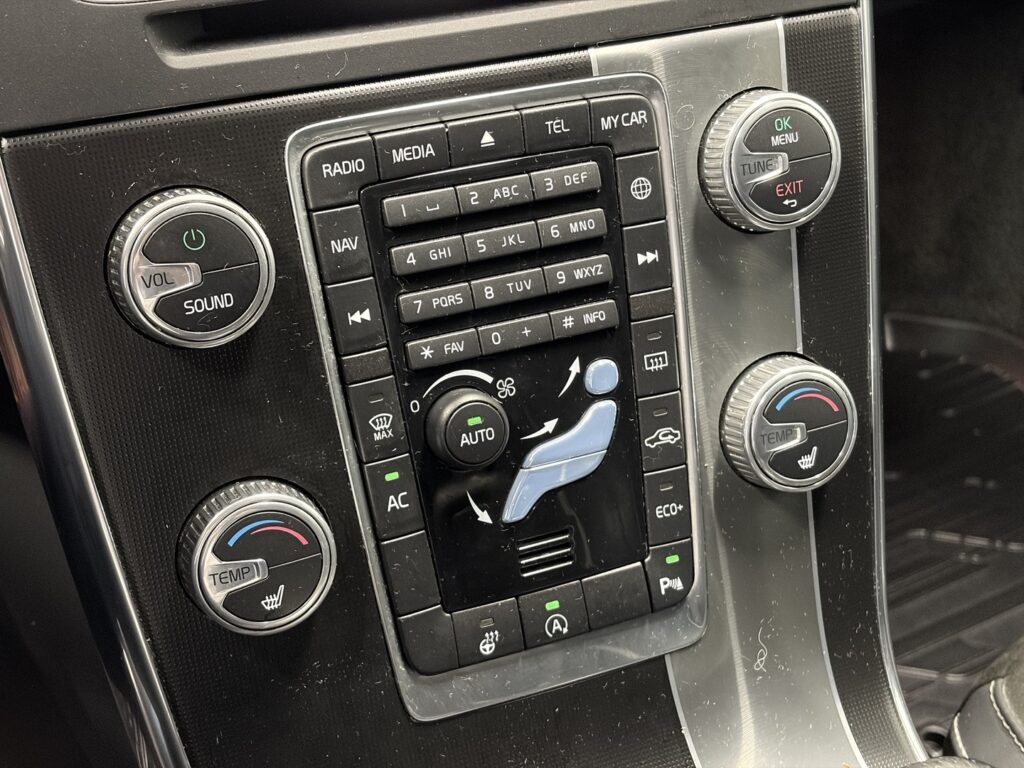 Volvo V60, image 20