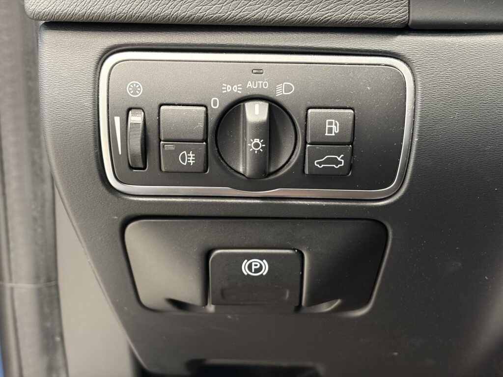 Volvo V60, image 22
