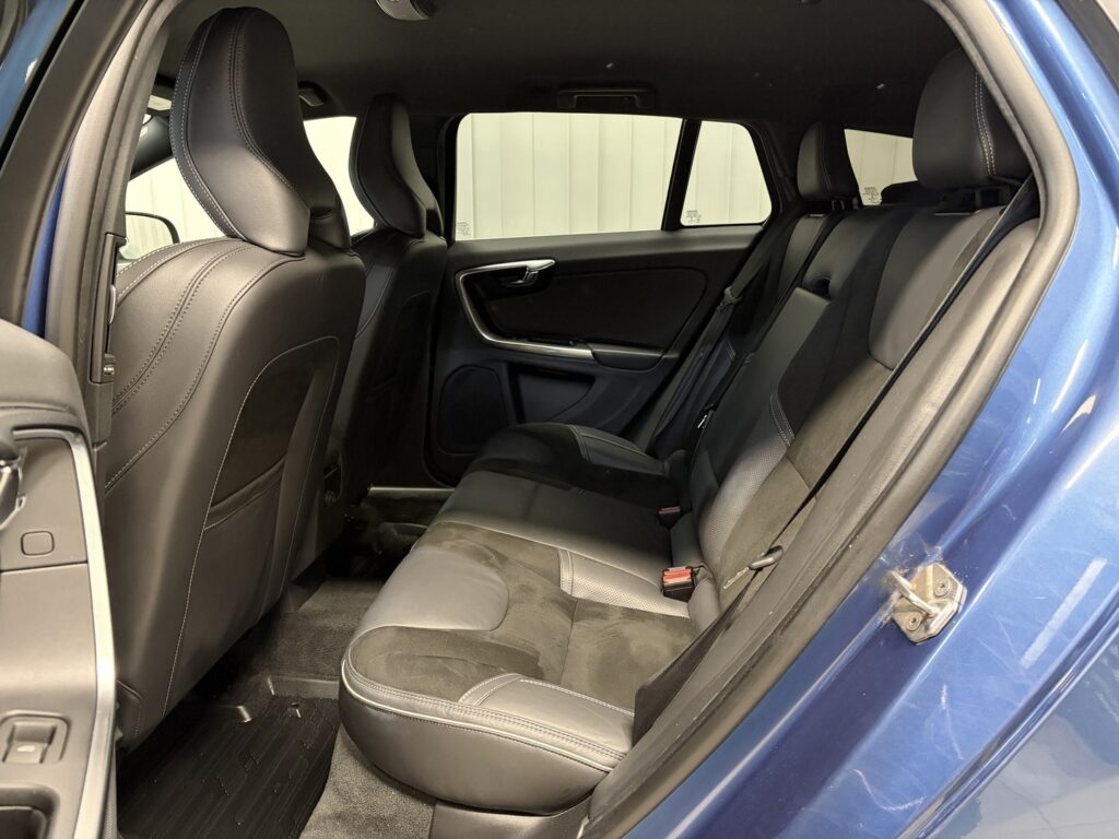 Volvo V60, image 8