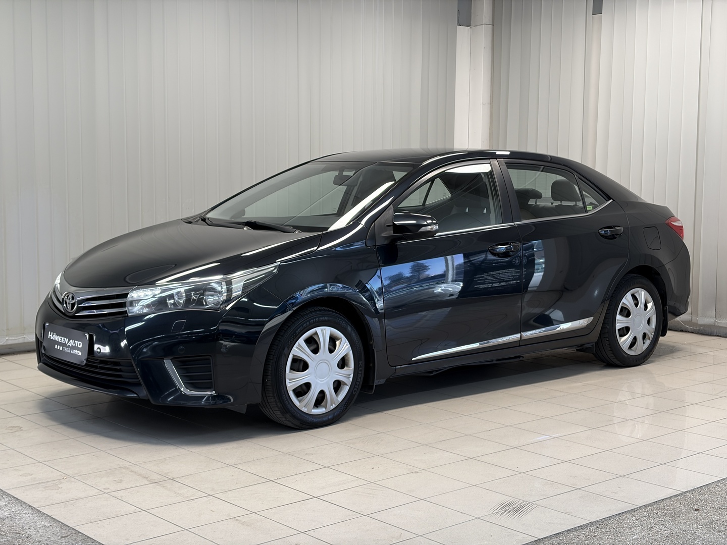 Toyota Corolla 1,6 Valvematic Active 4ov 2013, bild 2/28