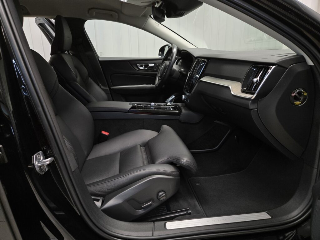 Volvo V60, image 10