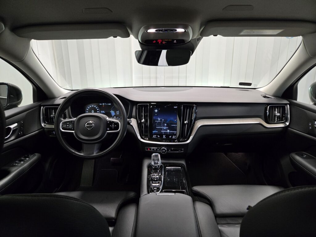 Volvo V60, image 11