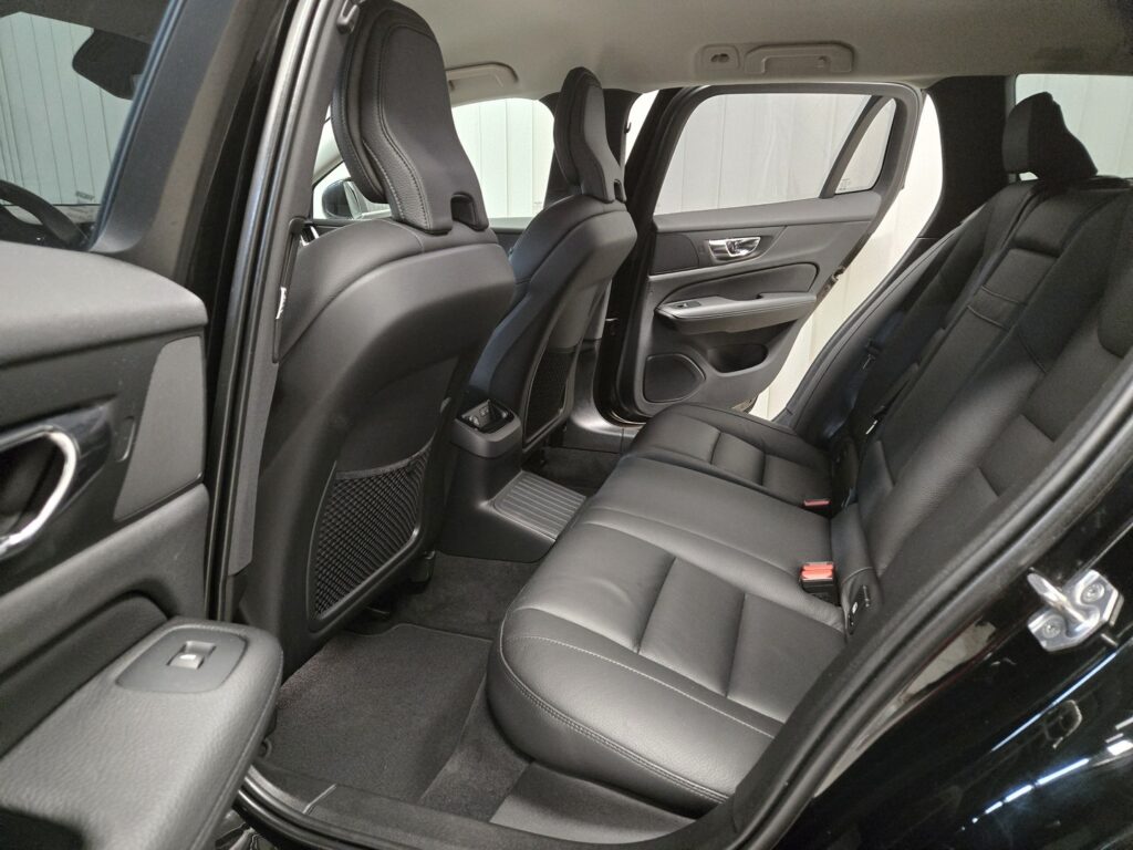Volvo V60, image 7