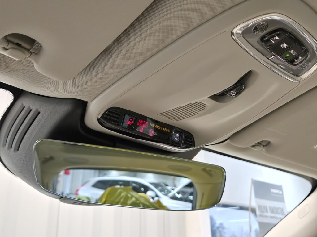 Volvo XC60, image 22