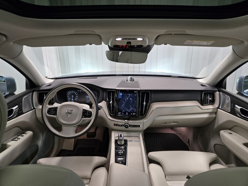 Volvo XC60, image 9