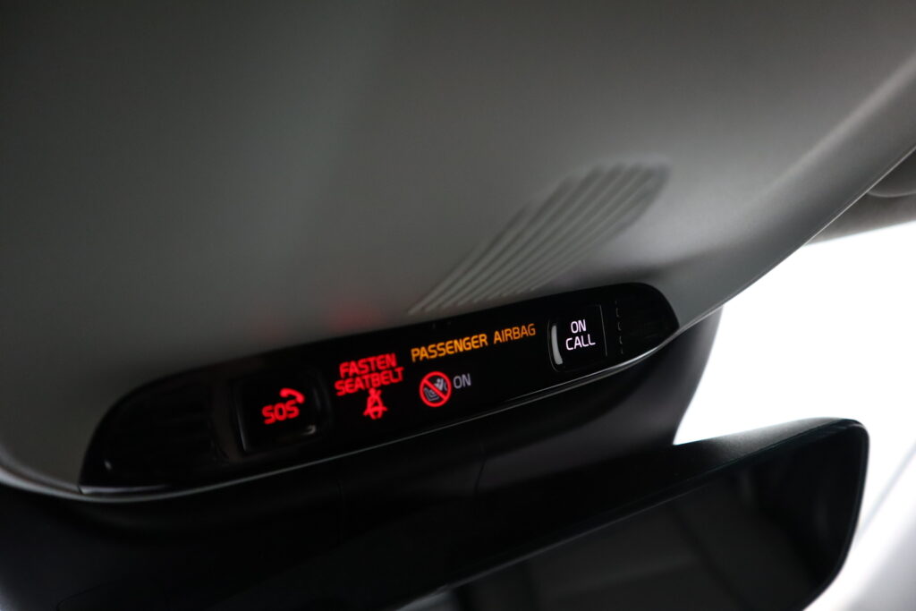 Volvo XC40, image 13