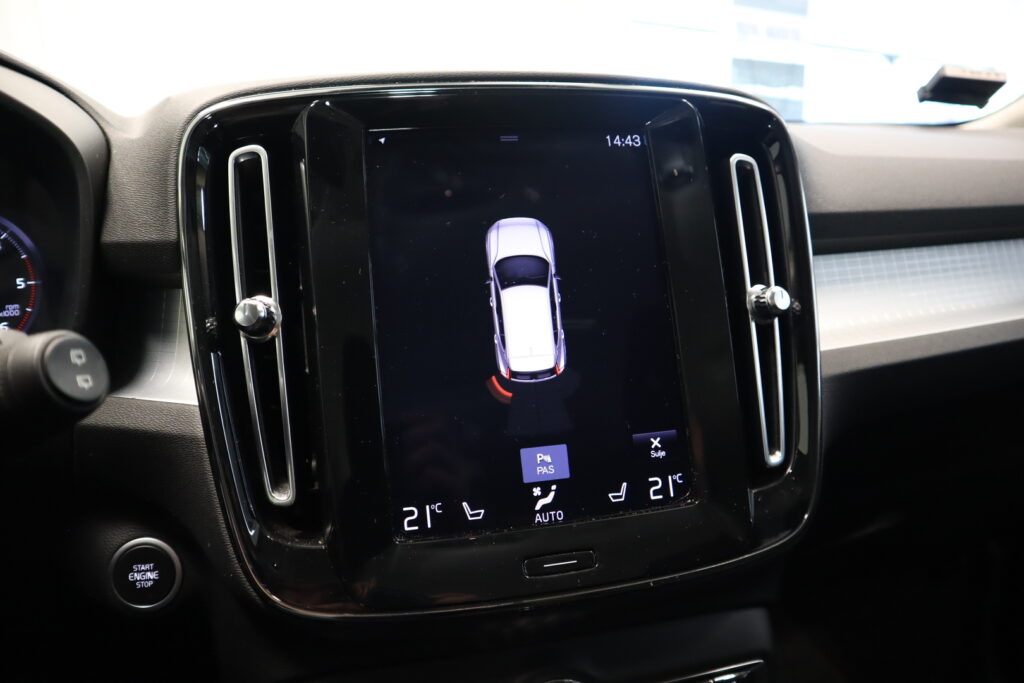 Volvo XC40, image 17