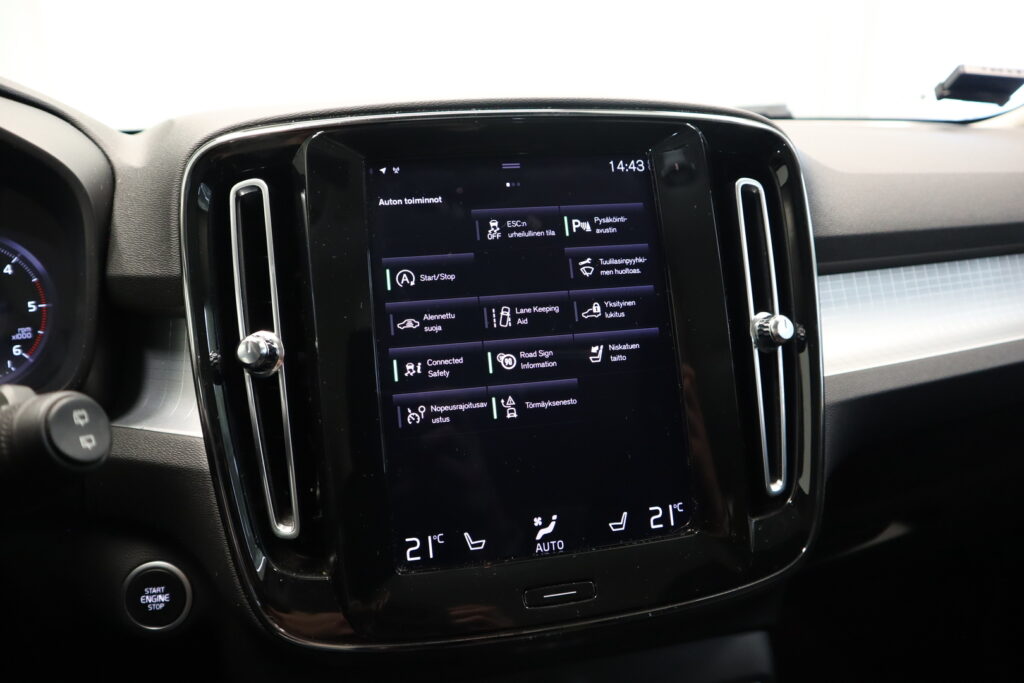 Volvo XC40, image 18