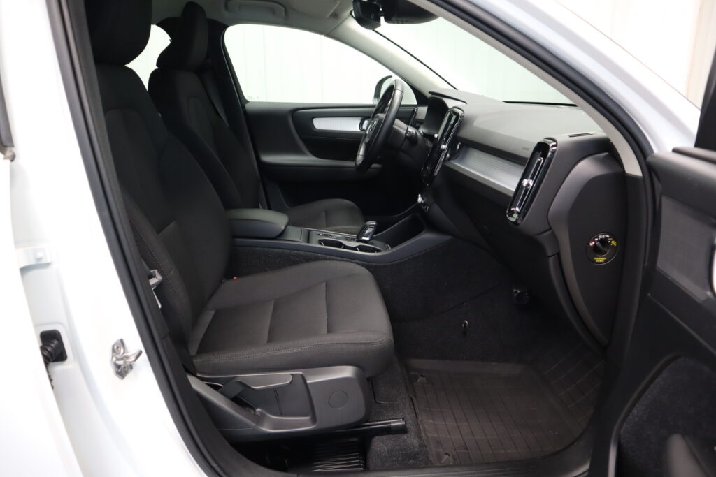 Volvo XC40, image 19