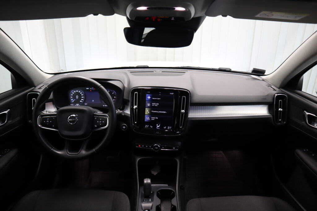 Volvo XC40, image 20