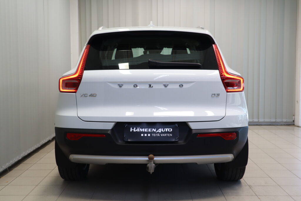 Volvo XC40, image 8