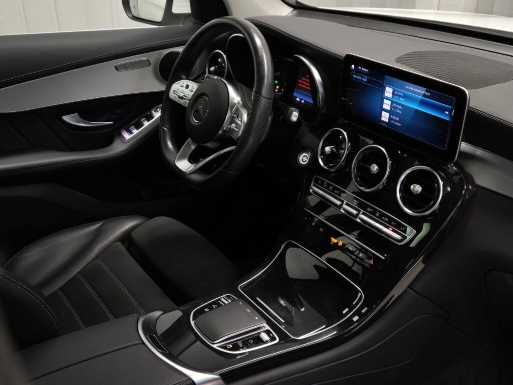 Mercedes-Benz GLC, image 10