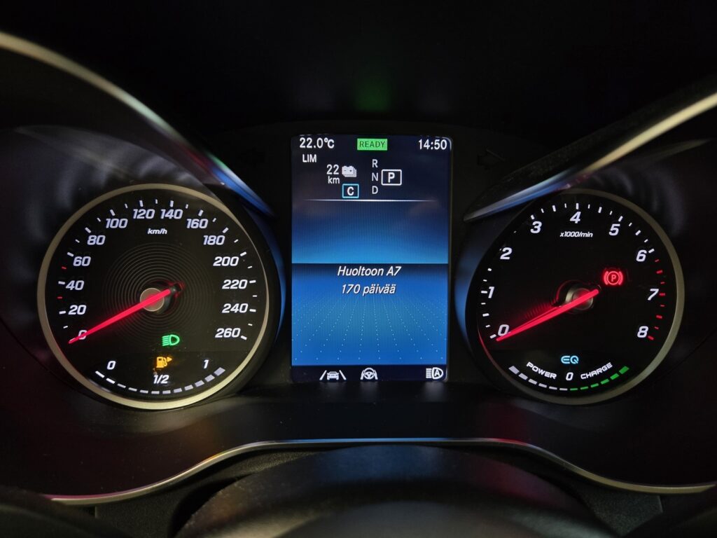 Mercedes-Benz GLC, image 14