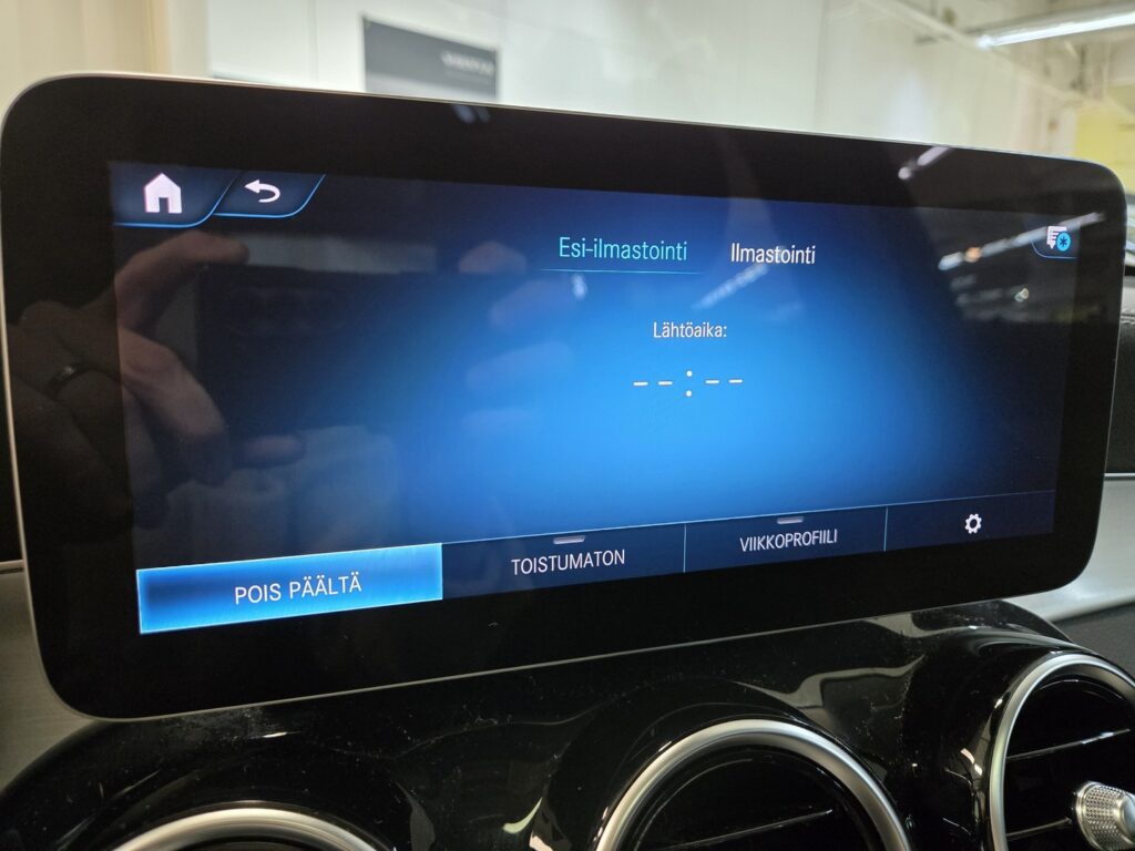Mercedes-Benz GLC, image 19