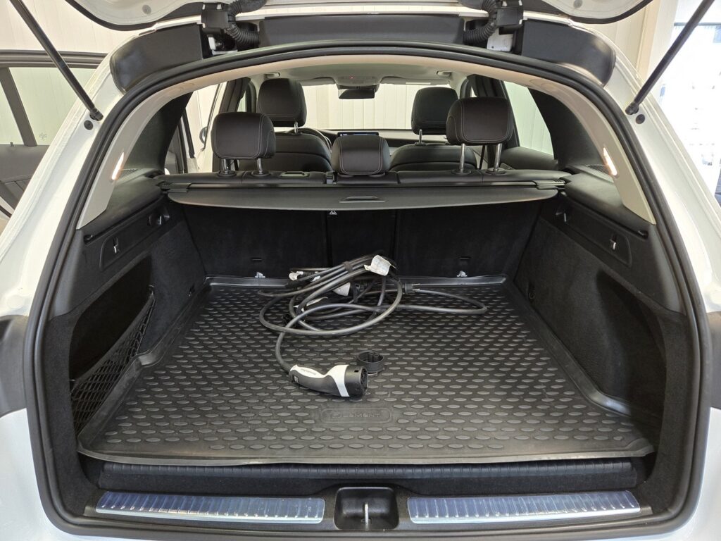 Mercedes-Benz GLC, image 21