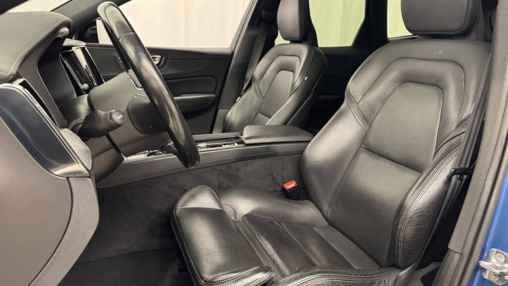 Volvo XC60, image 13
